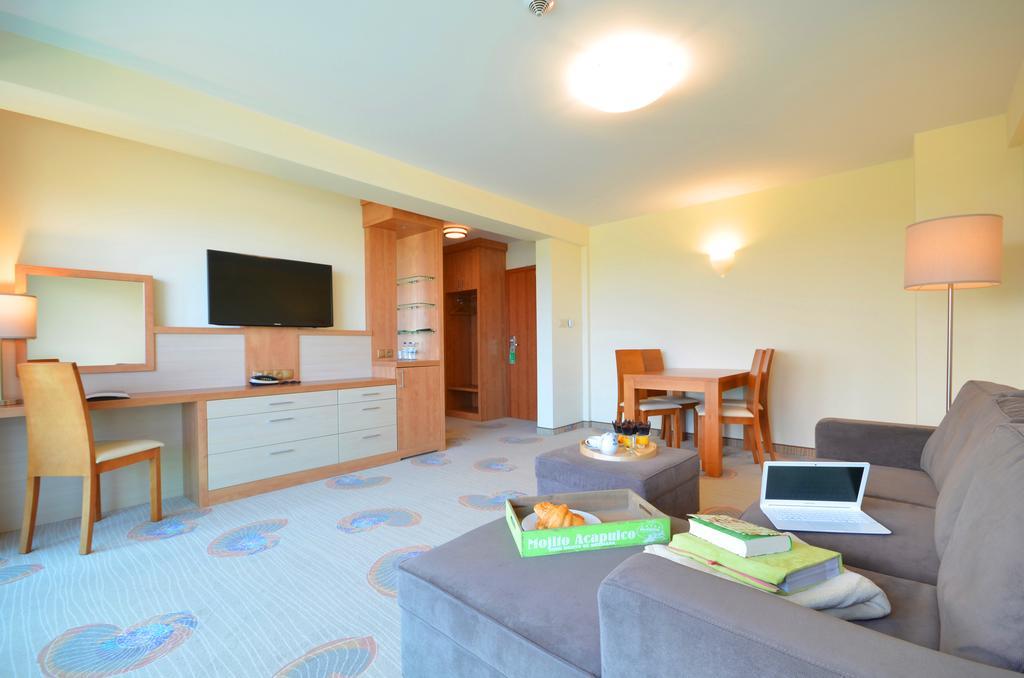 Hotel Hanseatic - Adults Only Kołobrzeg Habitación foto
